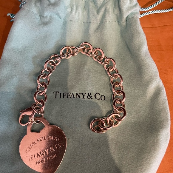 Tiffany & Co. Jewelry - Tiffany & Co. Large heart tag “Return to Tiffany’s” bracelet